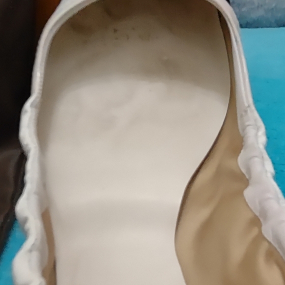 Tod’s Driving Shoes Like NEWhite, Black Suede Bow at Toe, Silver Buckle Hardware - Picture 13 of 13